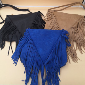 Carteras bandolera con flecos