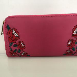 Carteras con diseños de flores 