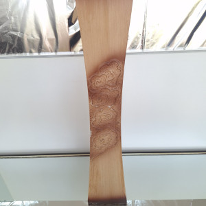 Jarrón decorativo de madera