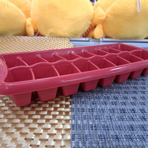Molde plástico para hielo