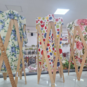 Canasta para ropa con patas