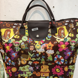 Cartera con diseños