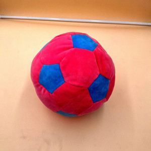 Pelota de peluche