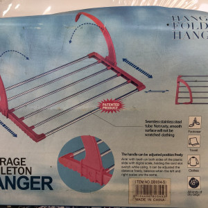 Percha de ropa plegable de tipo colgante