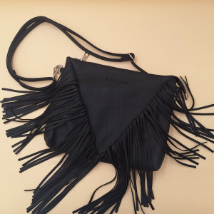 Carteras bandolera con flecos