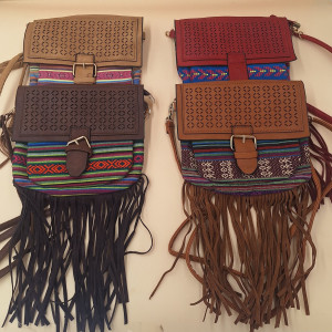 Carteras bandolera con flecos