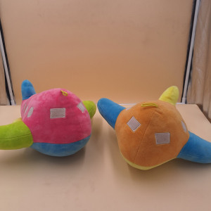 Aviones de peluche