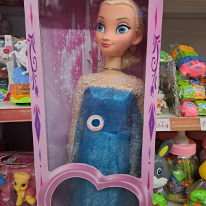Muñeca de frozen grande 