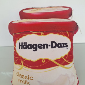 Almohada en forma de frasco de helado