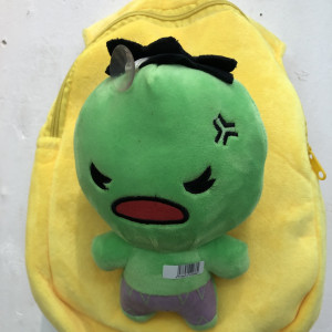Mochila con Hulk 