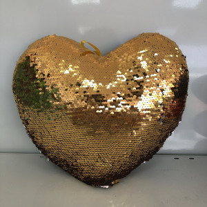 Almohada de lentejuelas reversibles con forma de corazón 