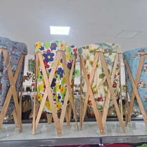 Canasta para ropa con patas