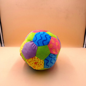 Pelota de peluche