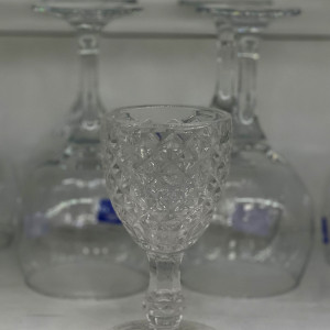 Vaso de vidrio pequeño con diseño