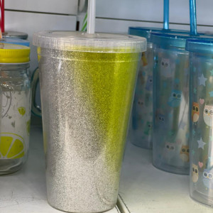 Vaso con Pajita y diseño