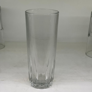 Vaso de vidrio largo 