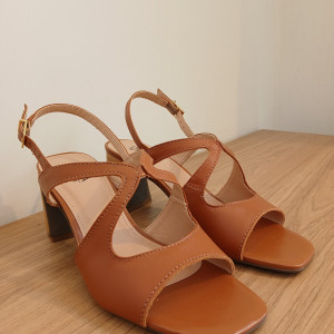 SANDALIA