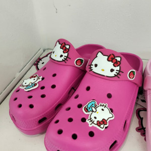 CROCS HELLO KITTY 