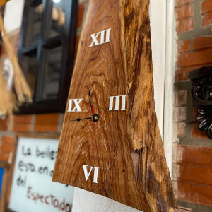 RELOJ DE MADERA