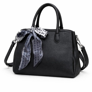 CARTERA CON PAÑUELO